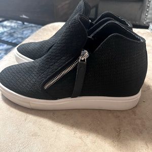 Steve Madden click wedge sneaker 7.5